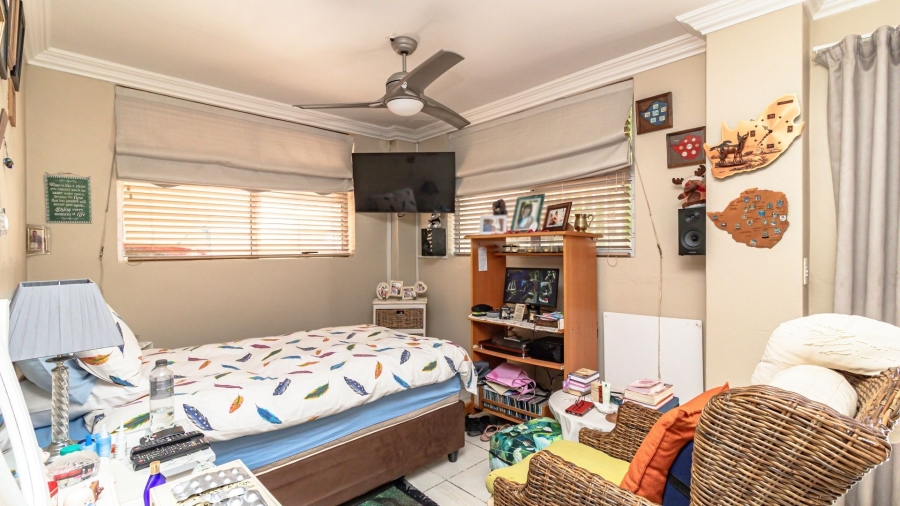 5 Bedroom Property for Sale in Bettys Bay Western Cape